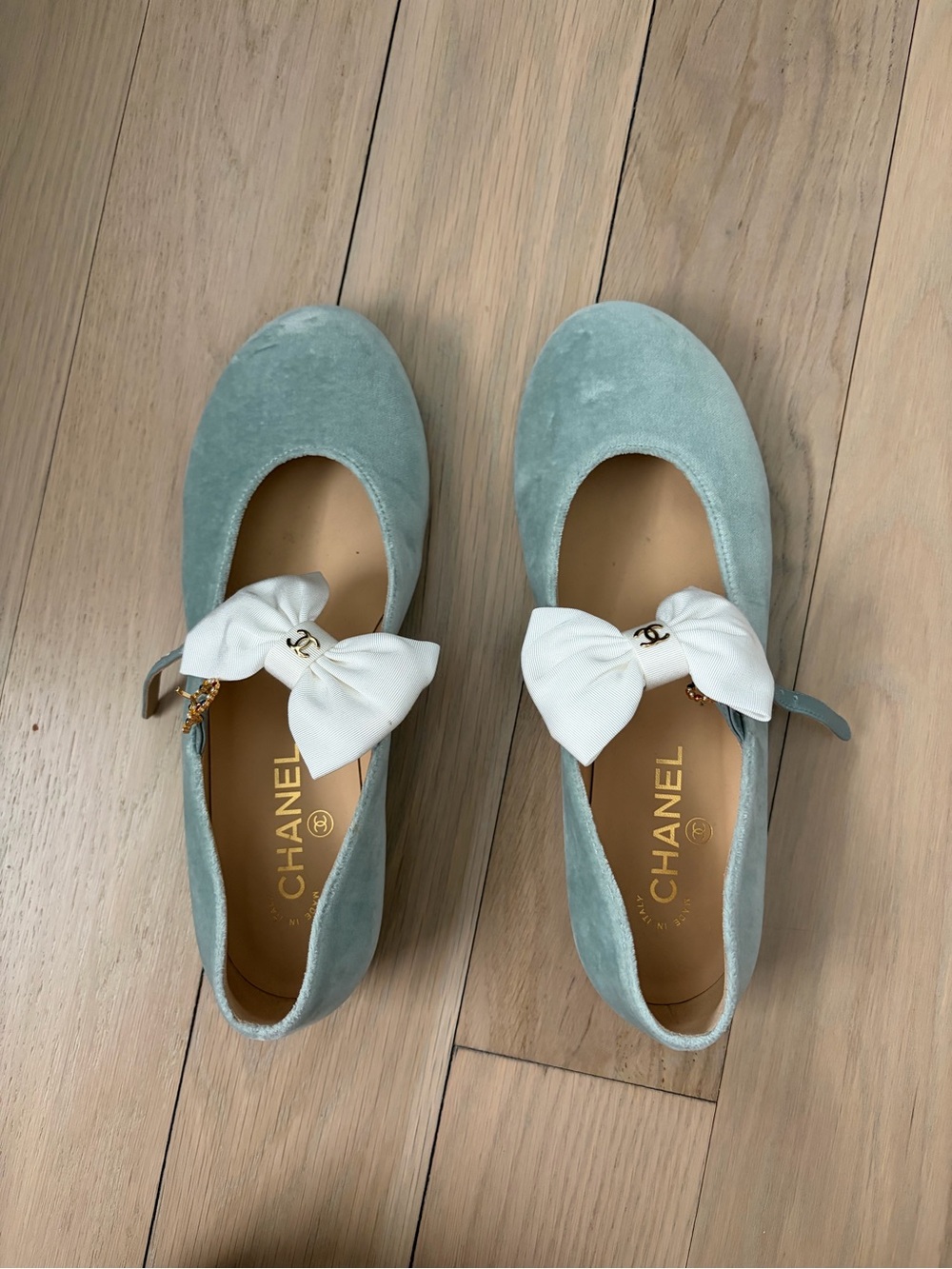 CHANEL Mint Green Suede Bow Ballet Flats